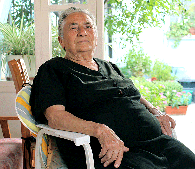 Вышивальщица из Лефкары